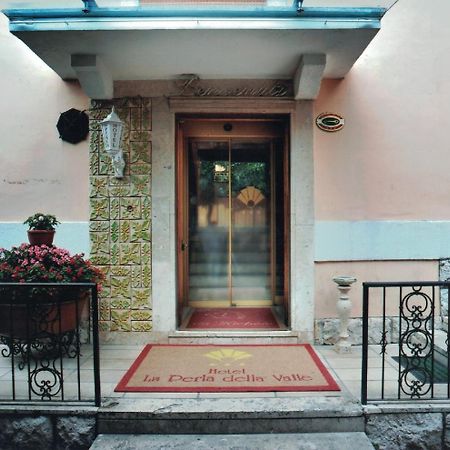 Albergo La Perla Civitella Roveto Exterior photo
